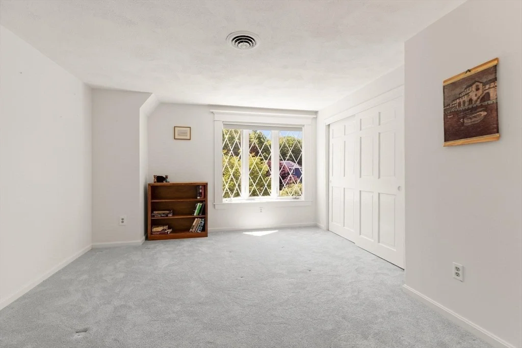 Photo of 80 Hampton Rd