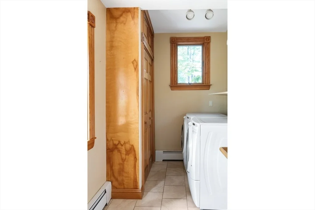 Photo of 20 Riverview Ave