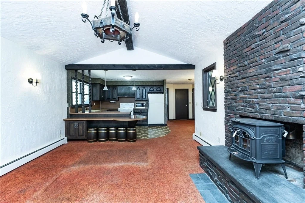 Photo of 43 Ledgewood Dr