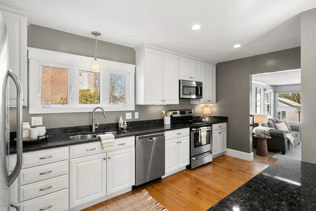 Photo of 42 Pentucket Ave