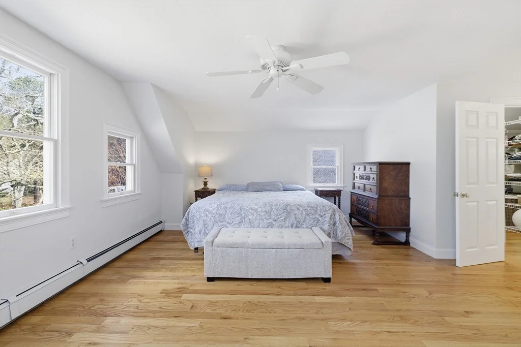 Photo of 120 Degrass Road