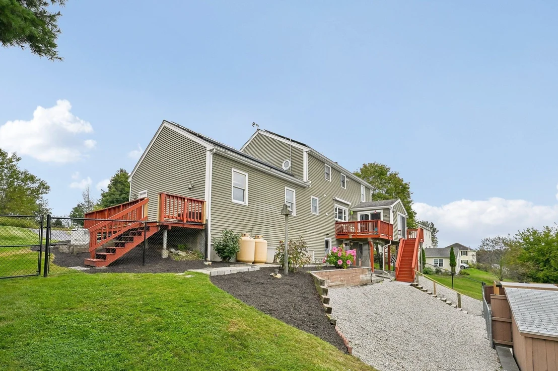 Photo of 25 Piasta Rd