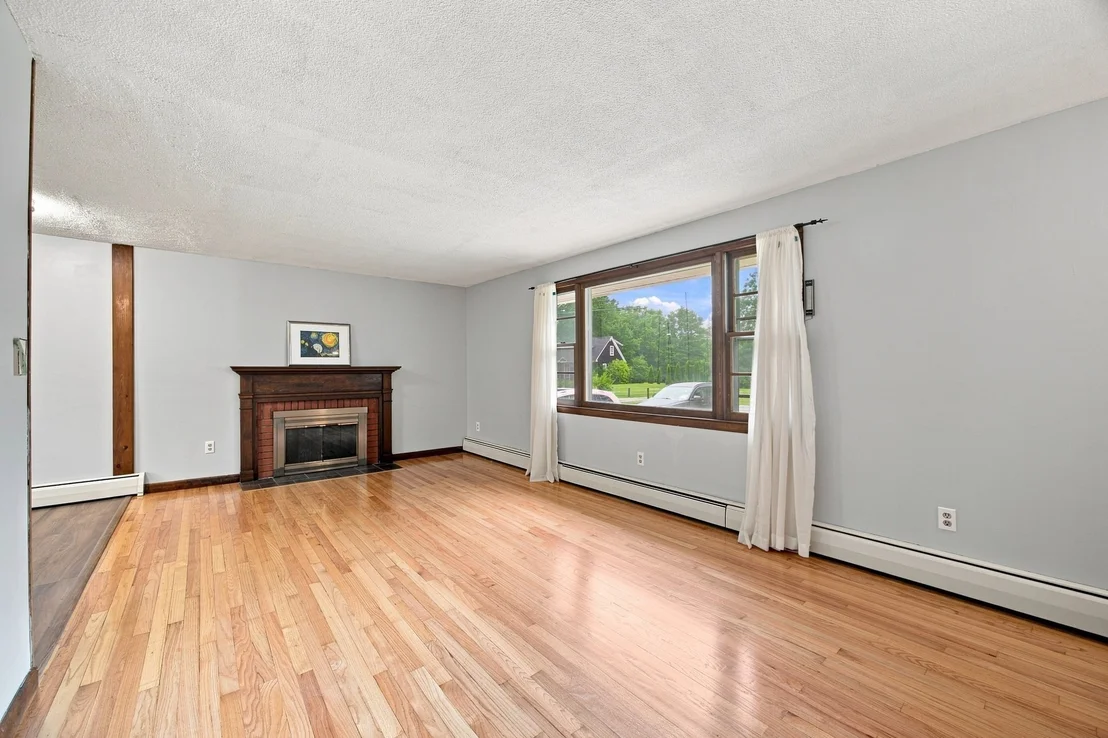 Photo of 460 Shaker Rd