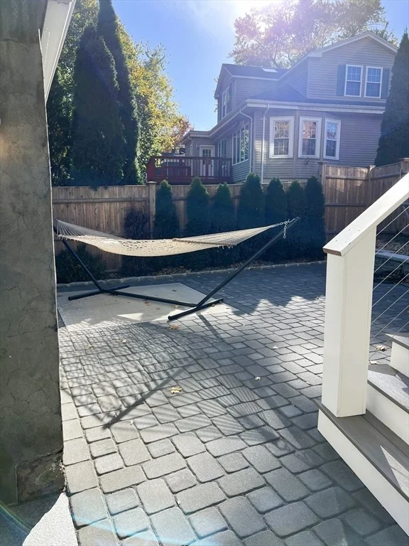 Photo of 16 Lindale Avenue
