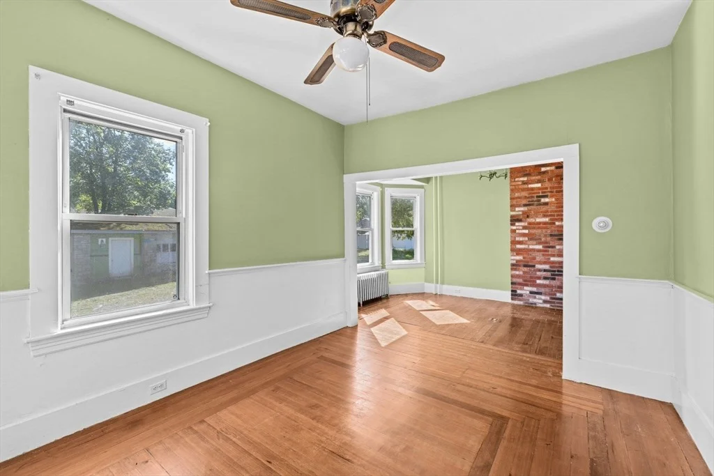 Photo of 114 Hull St