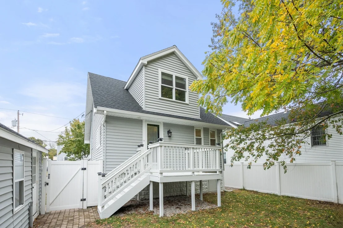 Photo of 63 Willow Ave