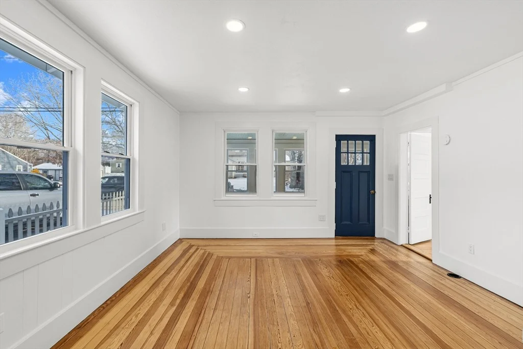 Photo of 2 Oakdale St