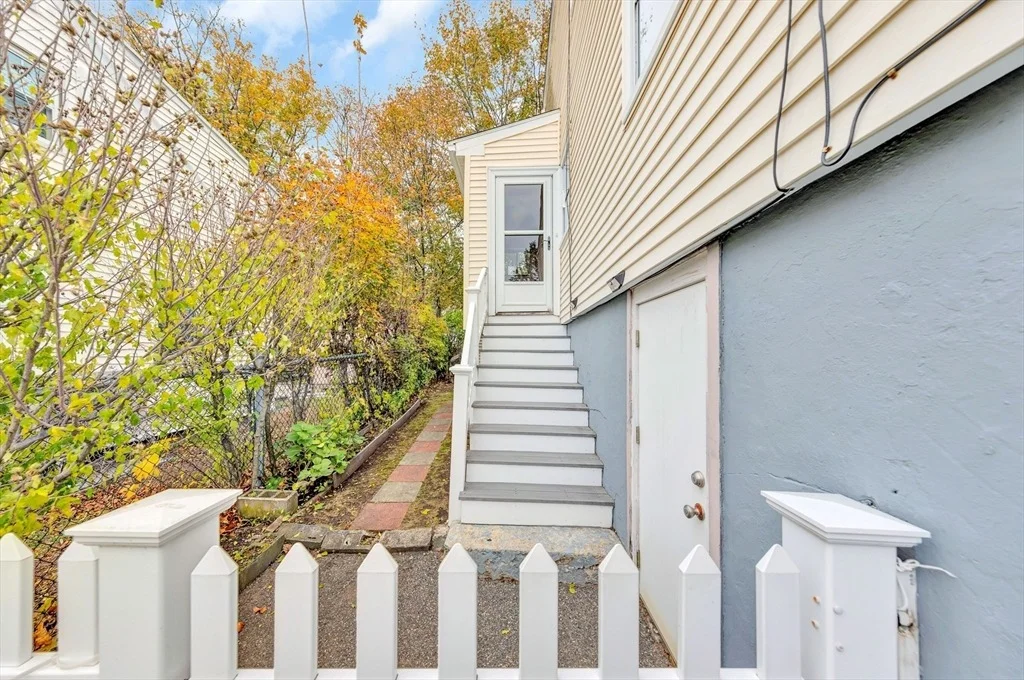 Photo of 19 Wilbur Ave