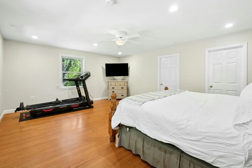 Photo of 8 Raymond Way