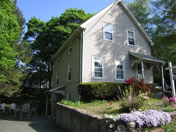 Photo of 119 Middlesex Ave