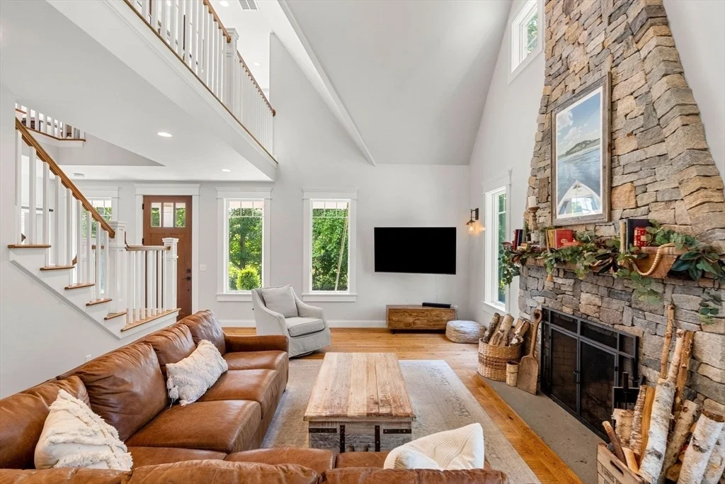 Photo of 2 Riverview Hill