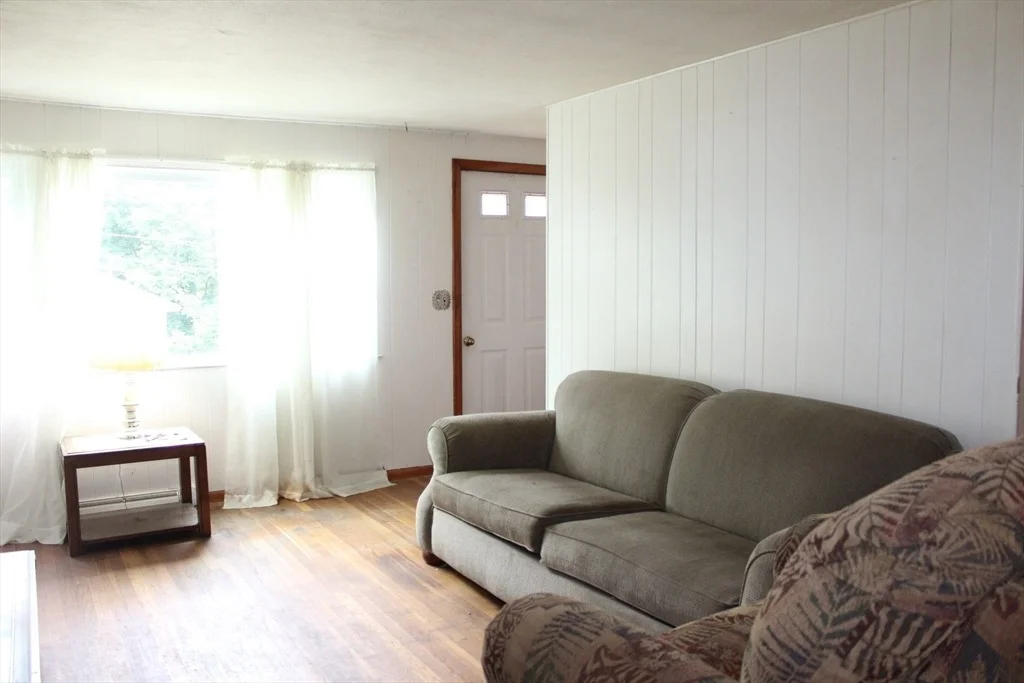 Photo of 46 Phillip Dr