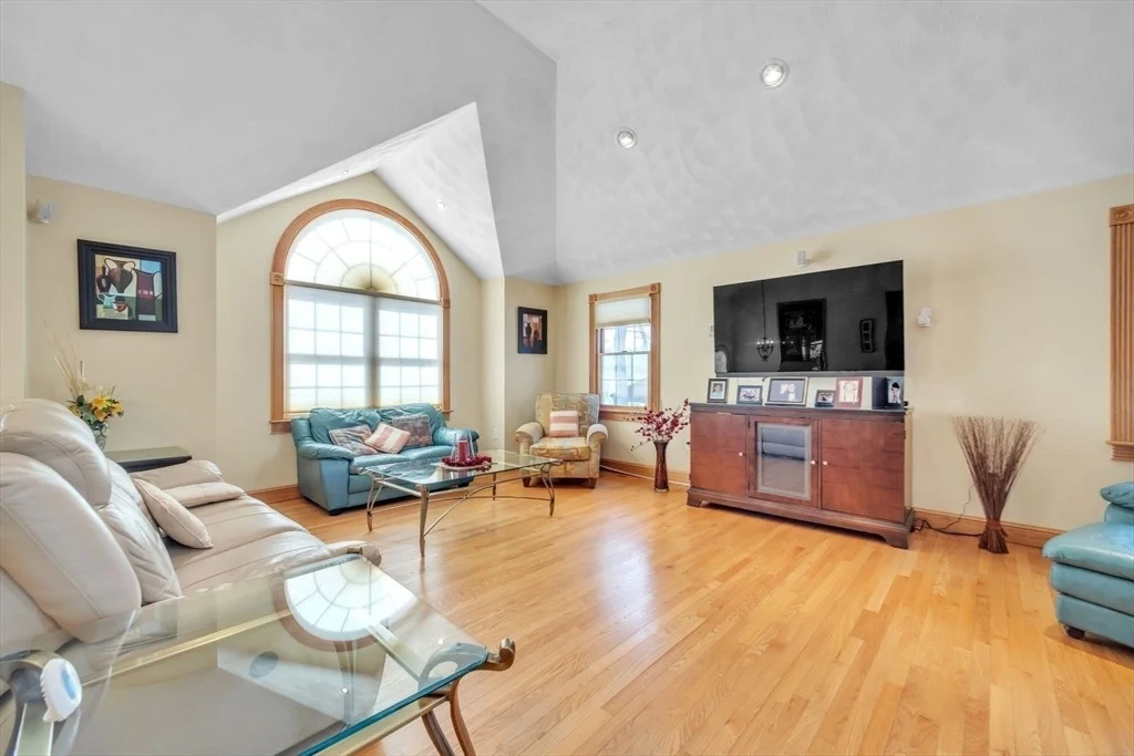 Photo of 18 Baldwin Rd