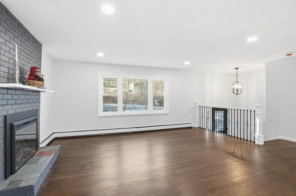 Photo of 2 Laurel Lane