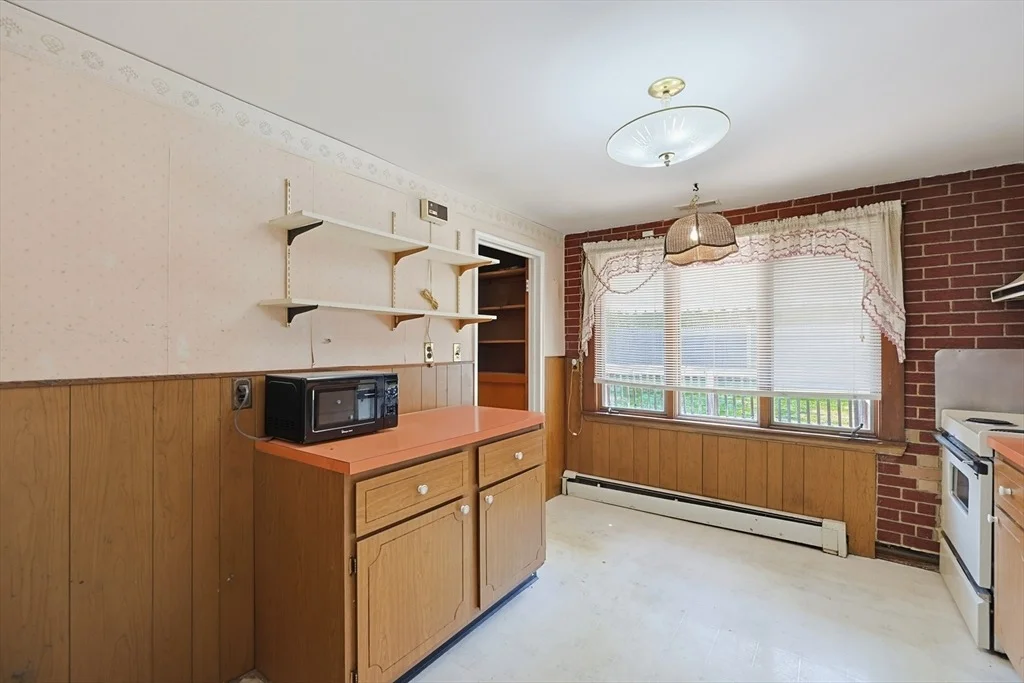 Photo of 258 Walnut St