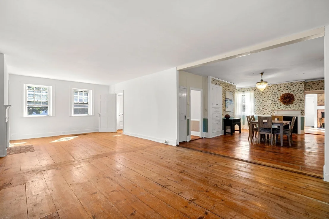 Photo of 53 Groton Rd