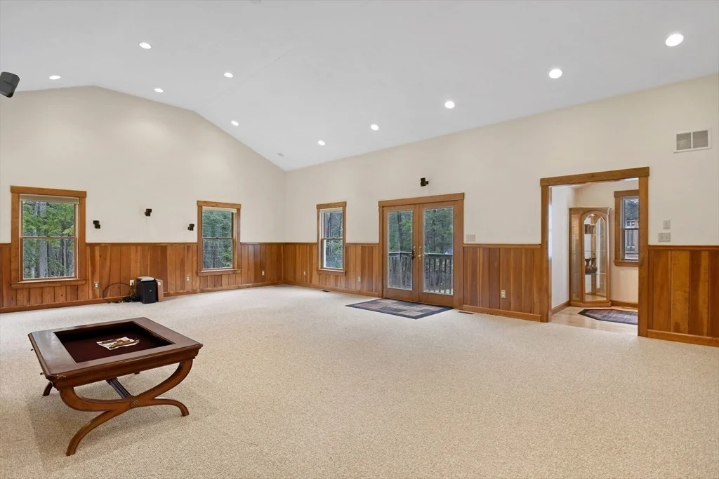 Photo of 92 Baptist Common Rd