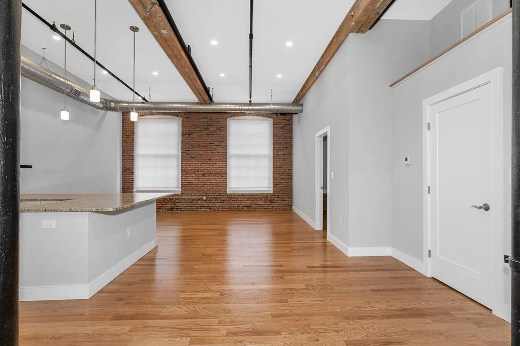 Photo of Unit 320 at 491 Dutton St