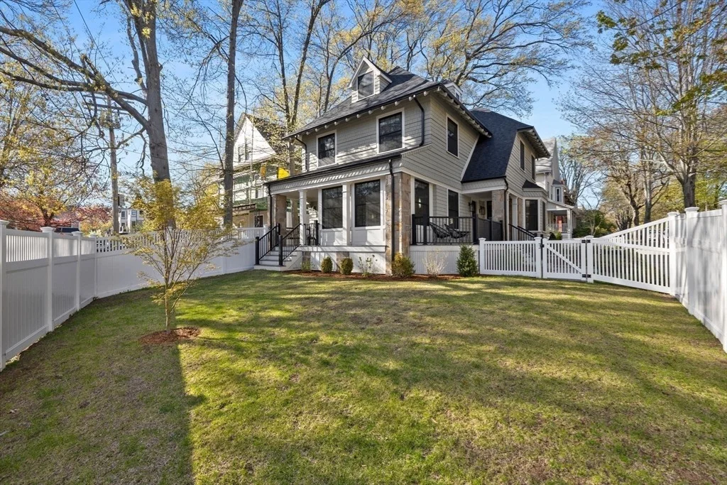 Photo of 8 Stetson St