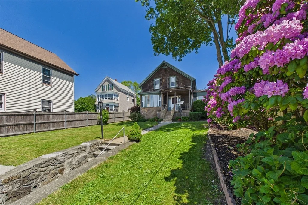 Photo of 87 Stowe St