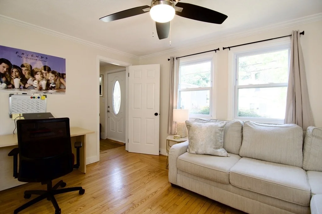 Photo of 48 Booth Rd