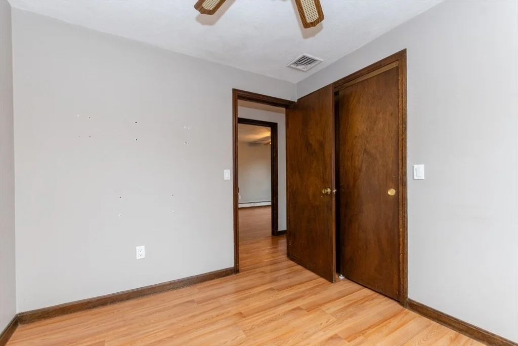 Photo of 49 Benton Circle