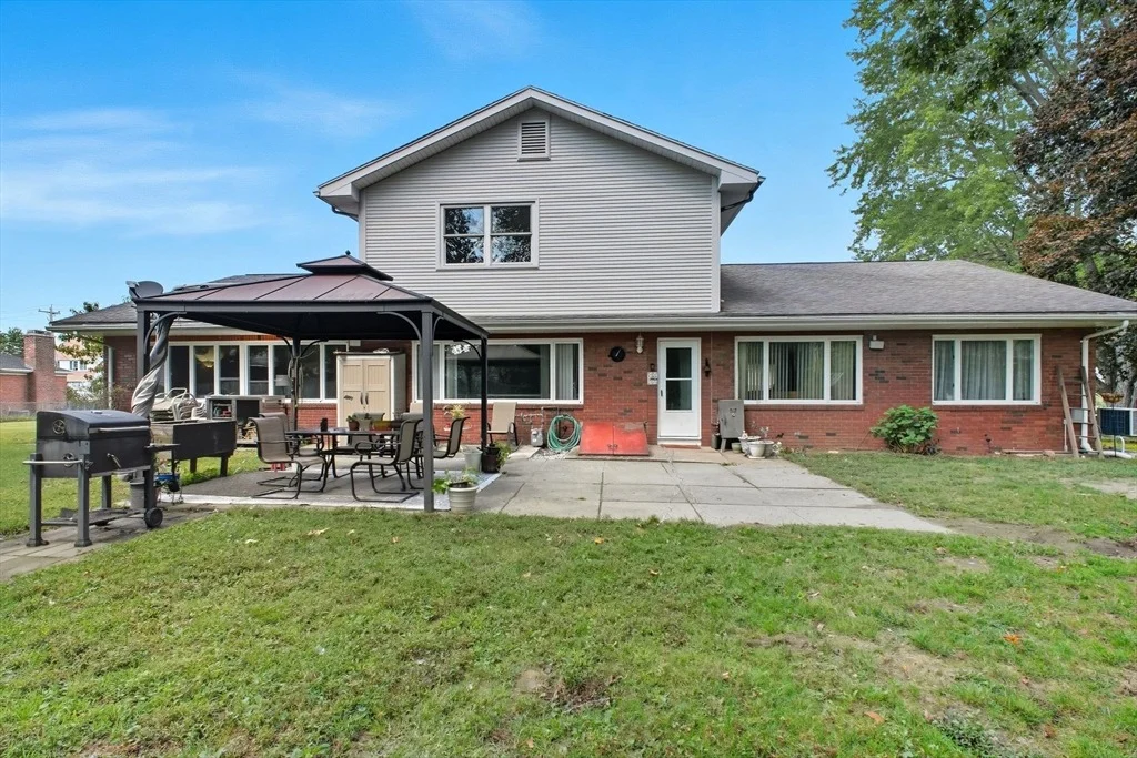 Photo of 320 Fairview Avenue
