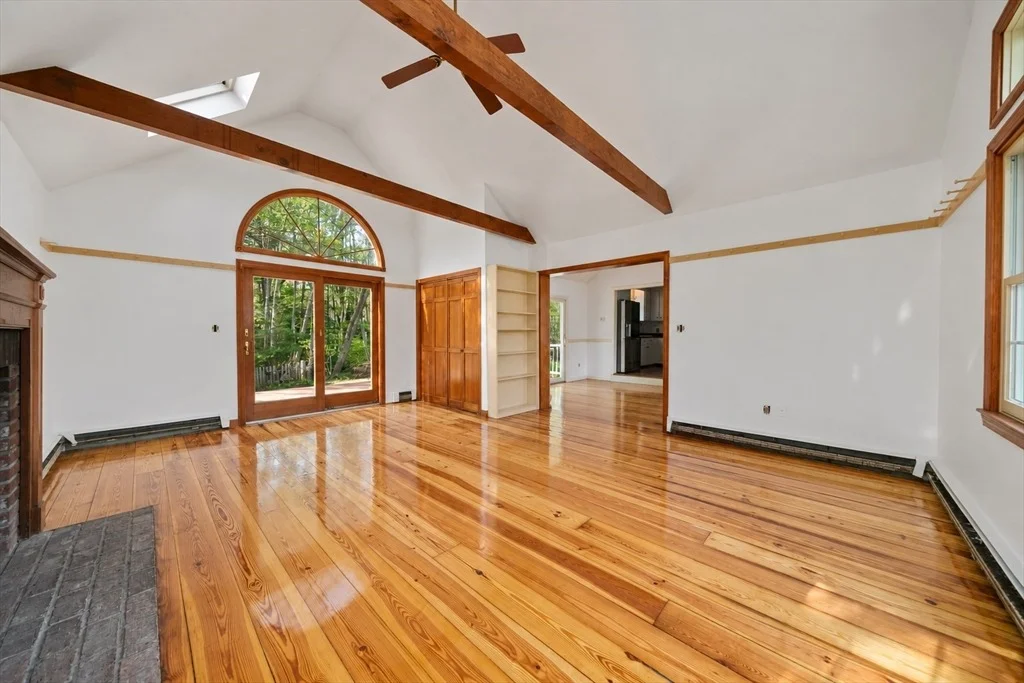 Photo of 40 Longwater Dr