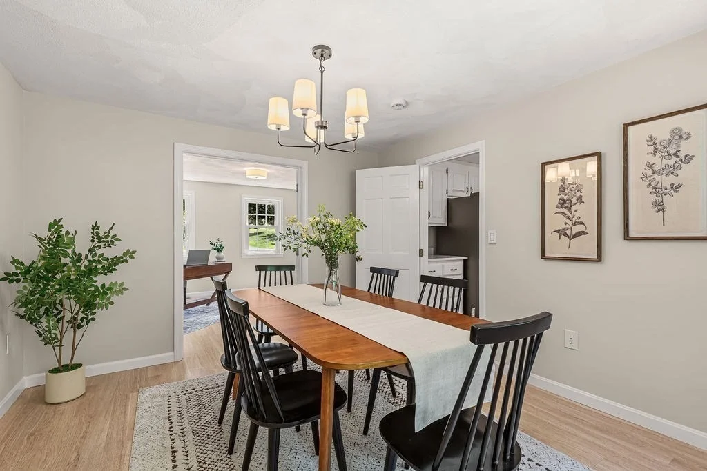 Photo of 394 Old Farm Rd