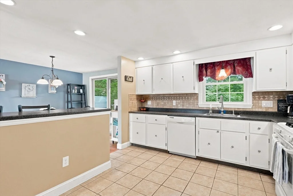 Photo of 52 Oak Ridge Circle