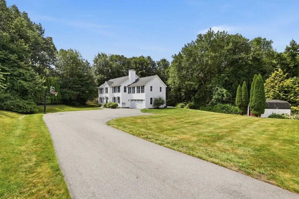 Photo of 139 Autumn Rd