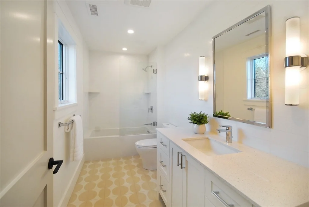 Photo of 319 Pope Road