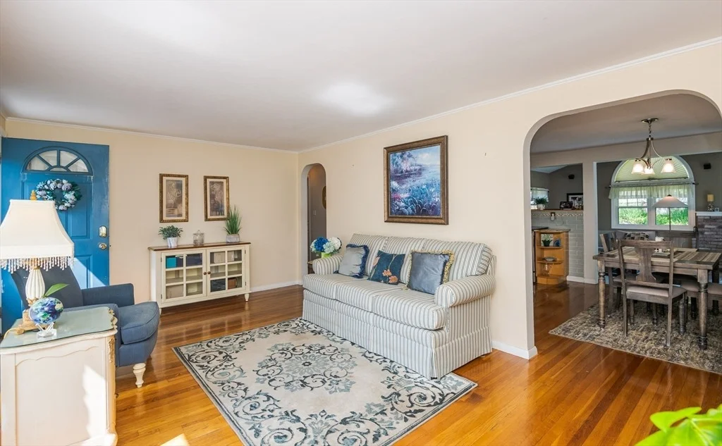 Photo of 47 Sharon Rd
