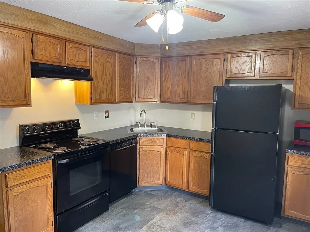 Photo of Unit C4 at 528 Cherry Street