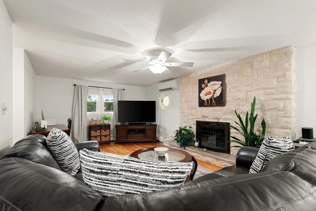 Photo of 44 Sable Rd