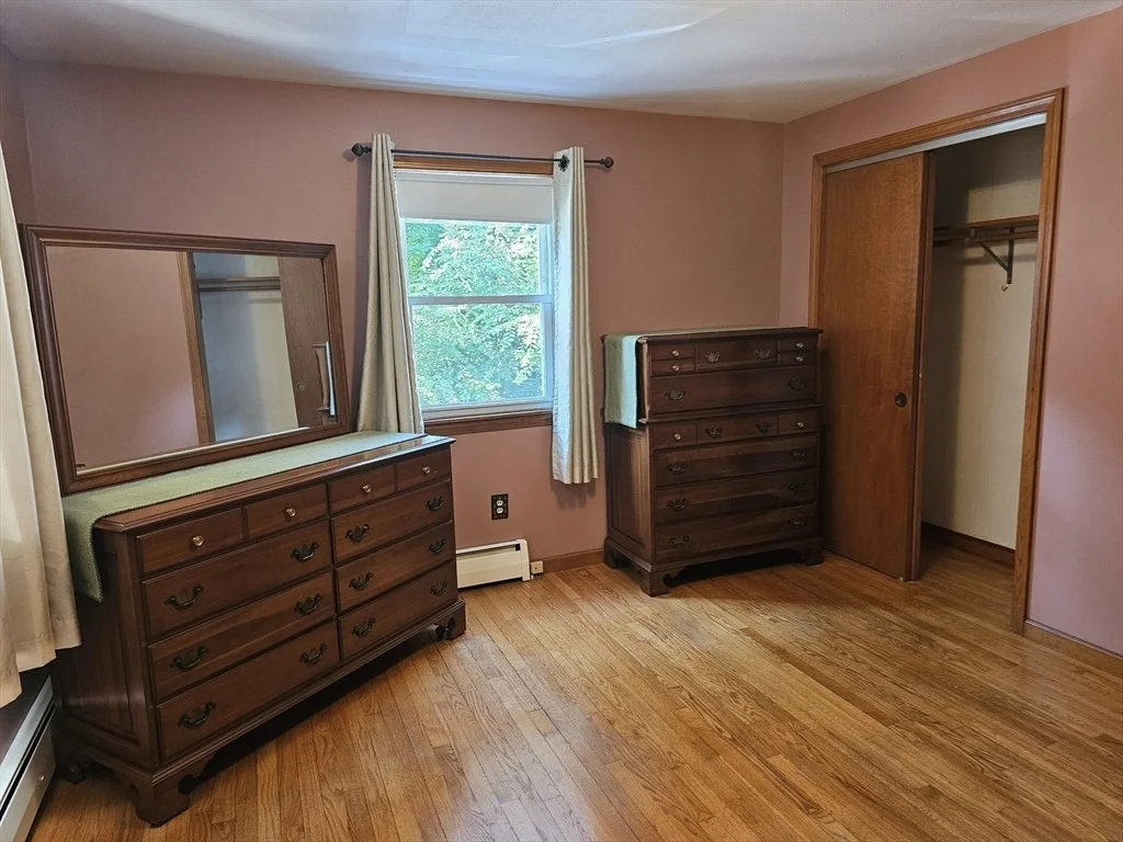Photo of 152 Shaker Rd