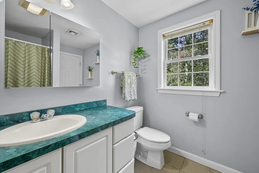 Photo of 16 Balfour Ln