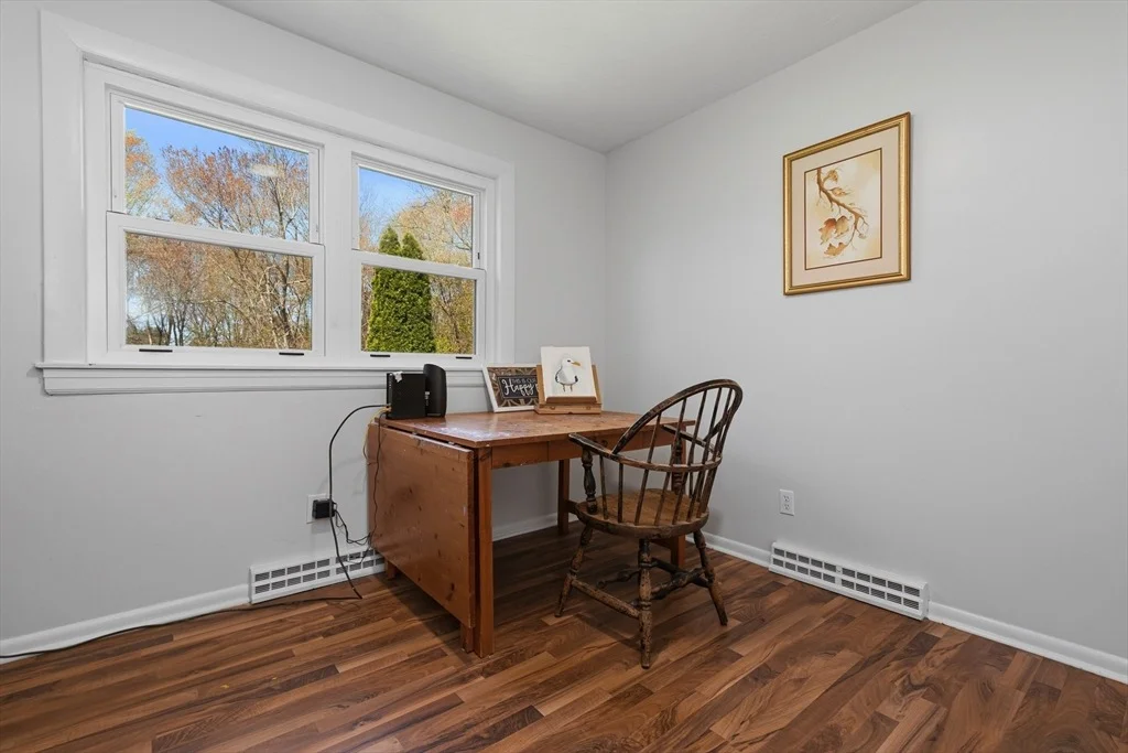 Photo of 21 Warren Rd