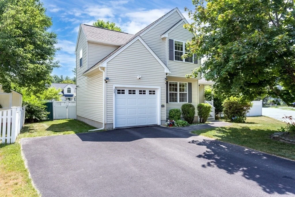 Photo of 49 Palomino Dr
