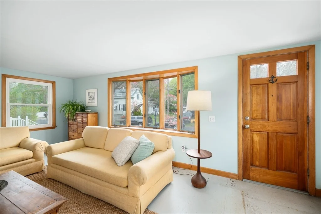 Photo of 8 Blake Ct