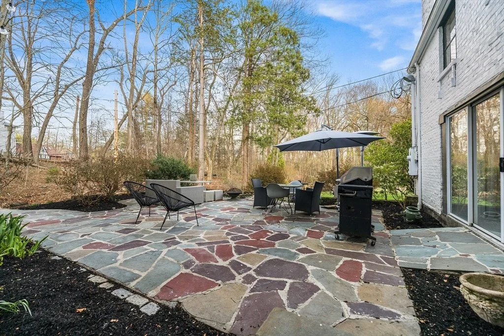 Photo of 3 Old Brook Dr
