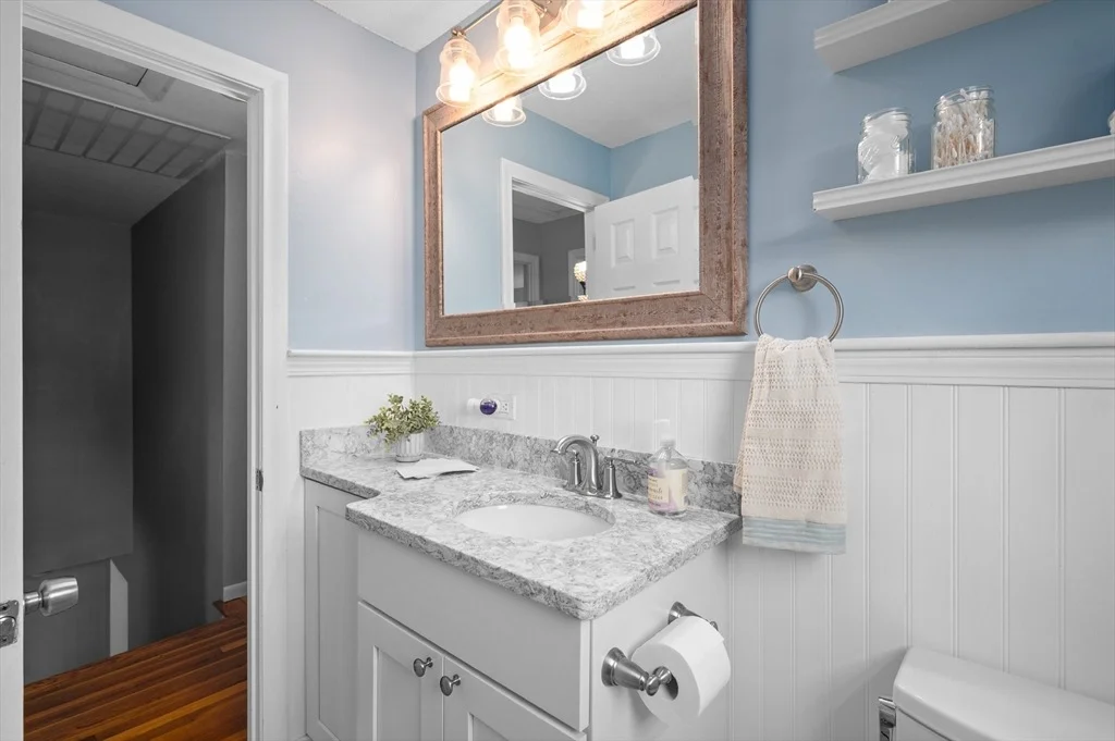 Photo of 67 Greenleaf Cir