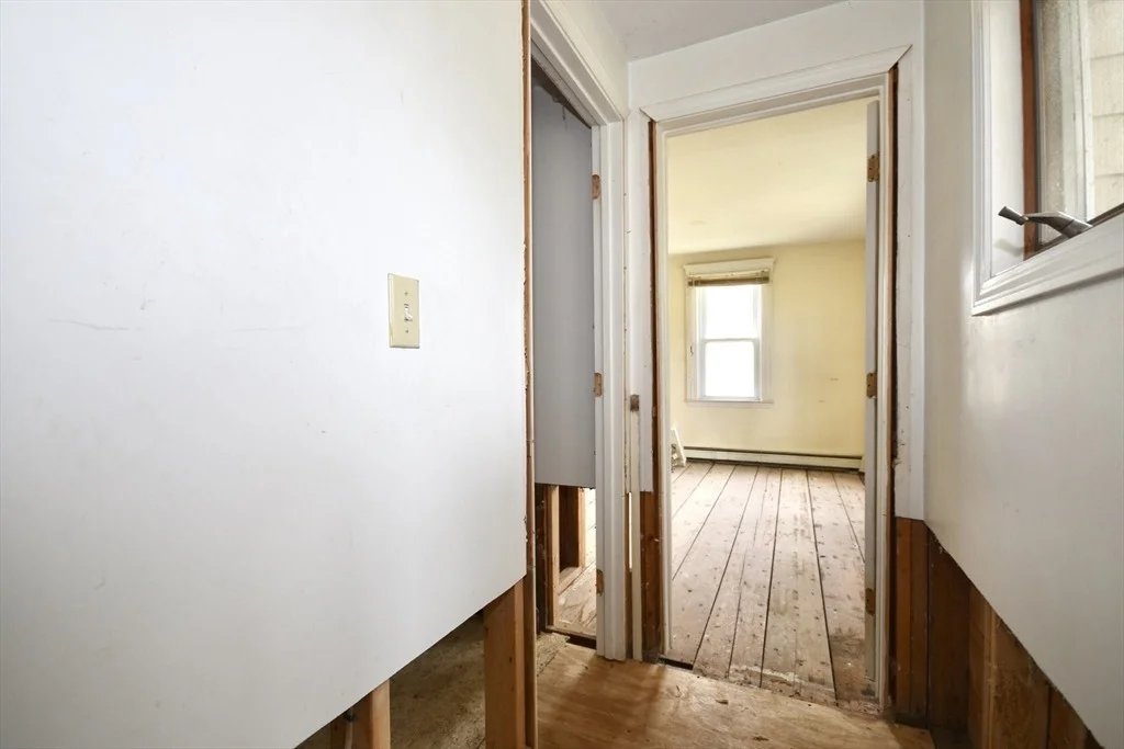 Photo of 4 1st St