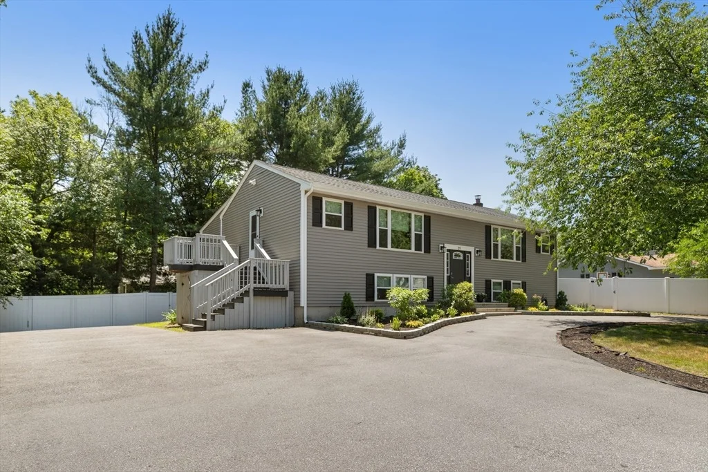 Photo of 21 Simpson Ave