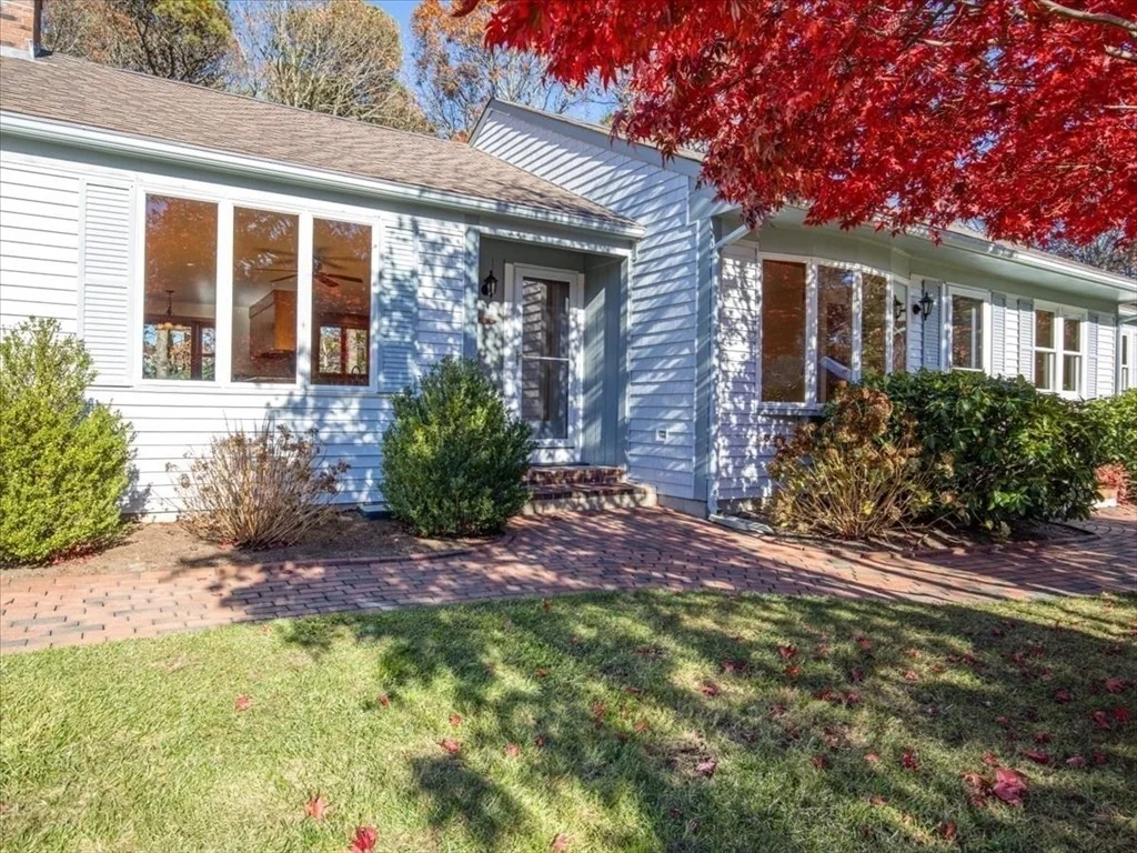 Photo of 205 James Otis Rd