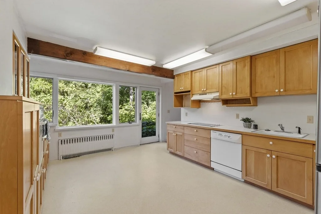 Photo of 66 Whitney Road
