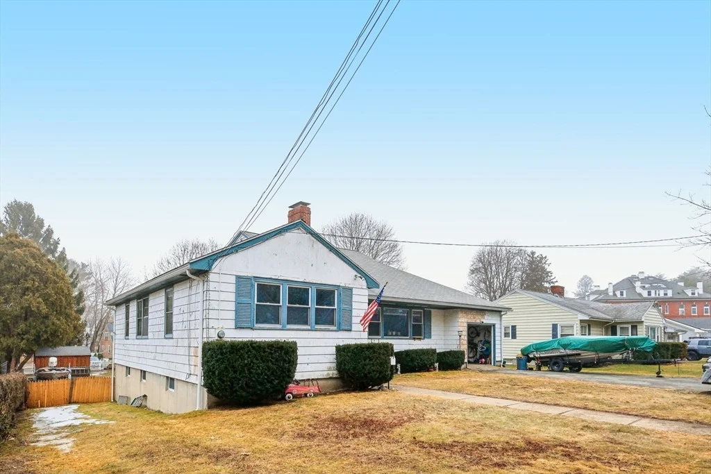 Photo of 33 Webster Ave