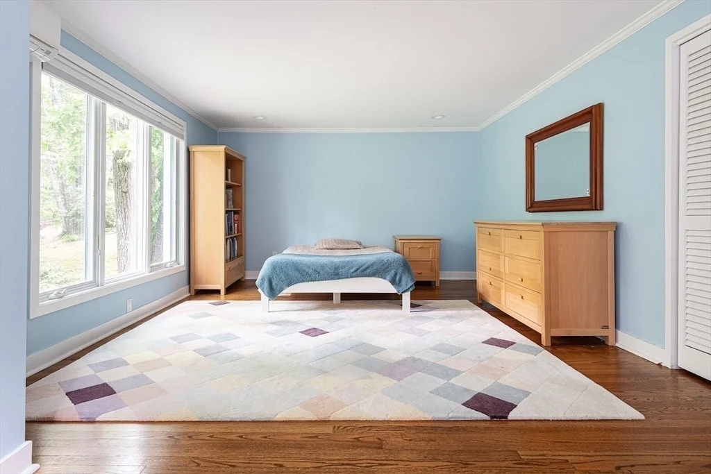 Photo of 11 Juniper Ridge Rd