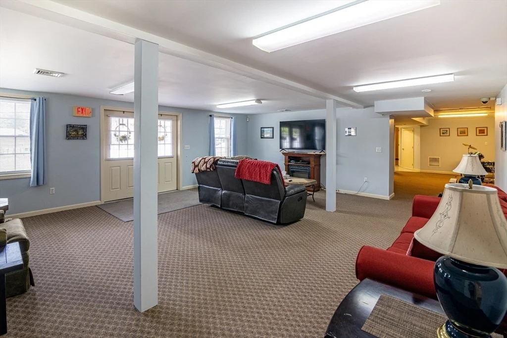Photo of 213 Pomfret