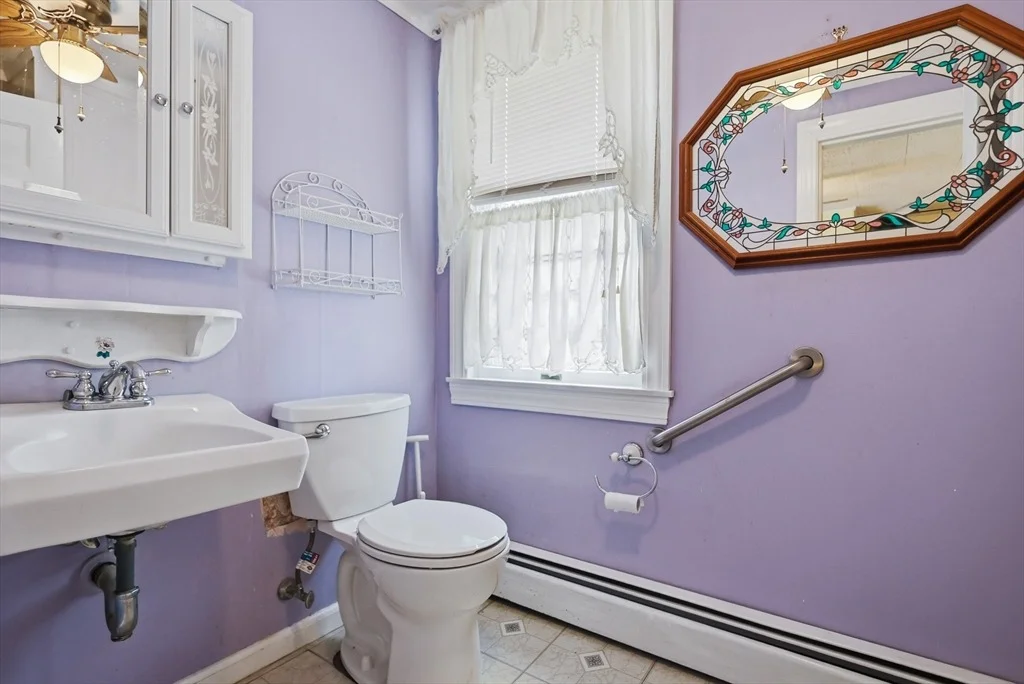 Photo of 35 Maplewood Ave